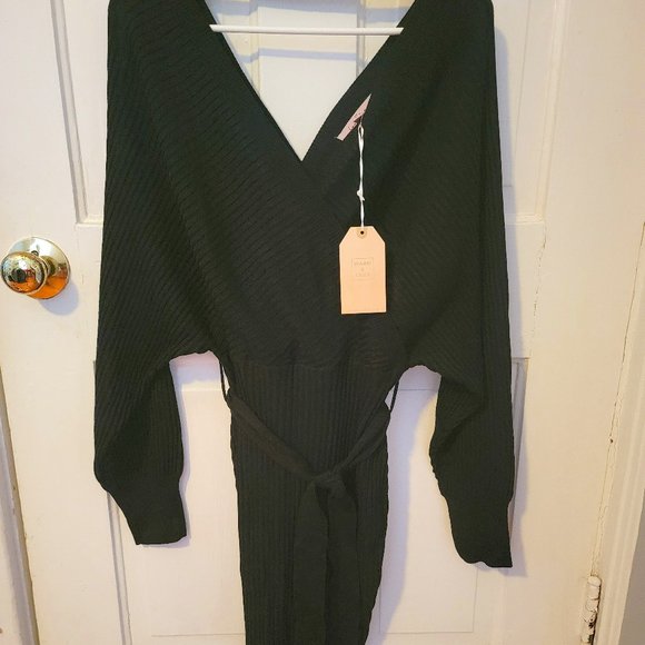 Black Ribbed Short Dress with Long Sleeves/Medium - Picture 1 of 2